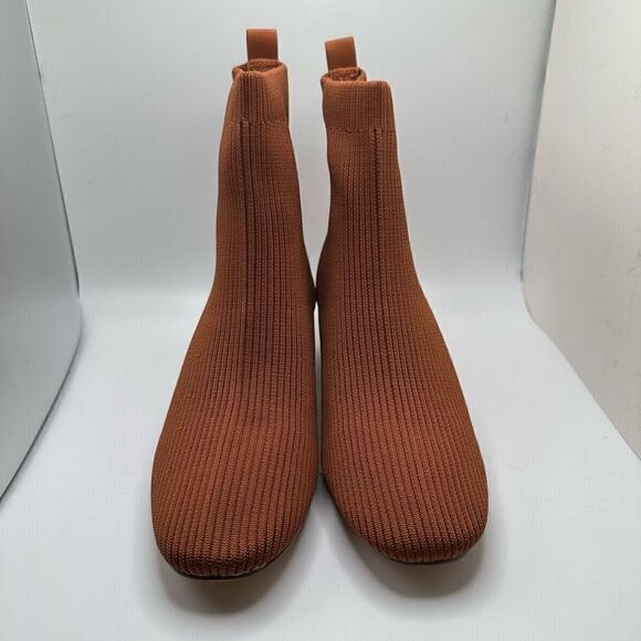 CUSHIONAIRE Women's Neely Stretch bootie +Memory Foam 8.5 TAN - Picture 2 of 7